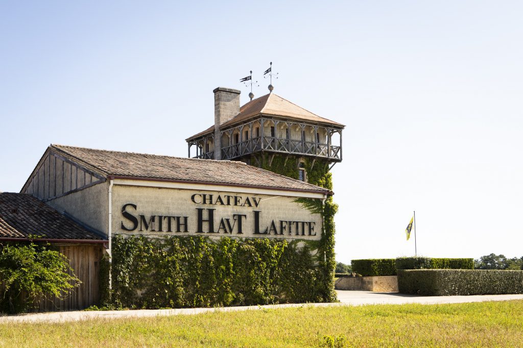 Mariage de C+A au Château Smith Haut Lafitte. Images réalisée par le photographe Patrick Chatelain dans un style photo-journalistique.
