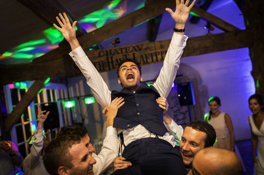 Mariage de C+A au Château Smith Haut Lafitte. Images réalisée par le photographe Patrick Chatelain dans un style photo-journalistique.