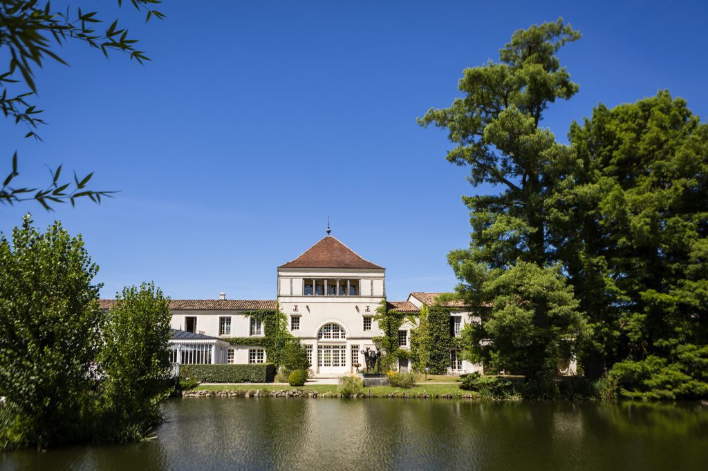 Mariage de C+A au Château Smith Haut Lafitte. Images réalisée par le photographe Patrick Chatelain dans un style photo-journalistique.