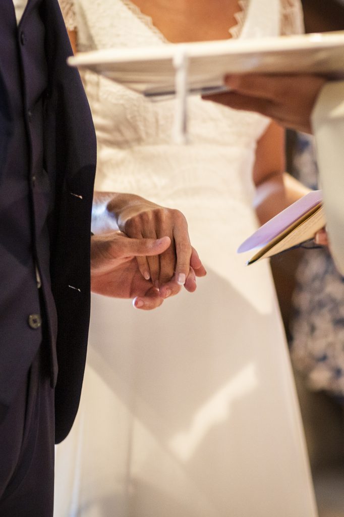 Mariage de C+A au Château Smith Haut Lafitte. Images réalisée par le photographe Patrick Chatelain dans un style photo-journalistique.