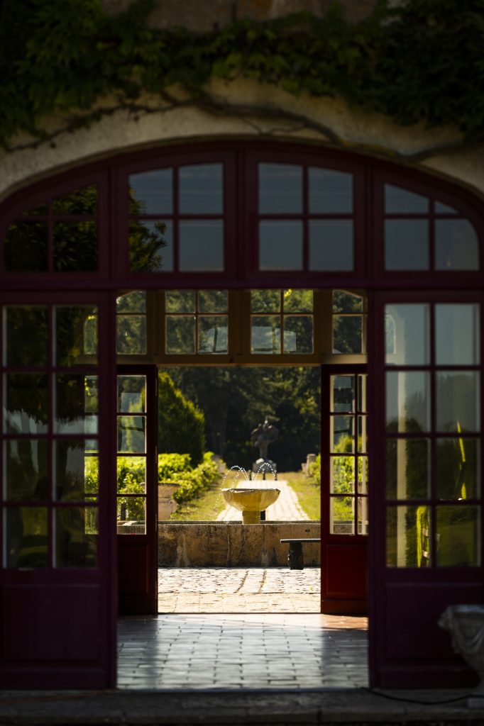 Mariage de C+A au Château Smith Haut Lafitte. Images réalisée par le photographe Patrick Chatelain dans un style photo-journalistique.