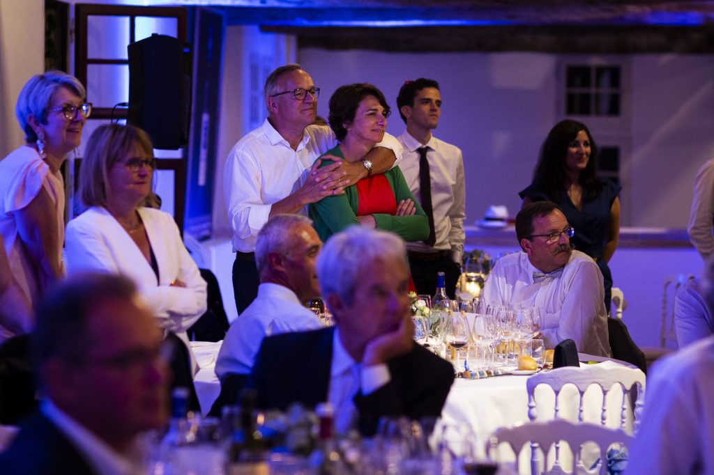 Mariage de C+A au Château Smith Haut Lafitte. Images réalisée par le photographe Patrick Chatelain dans un style photo-journalistique.