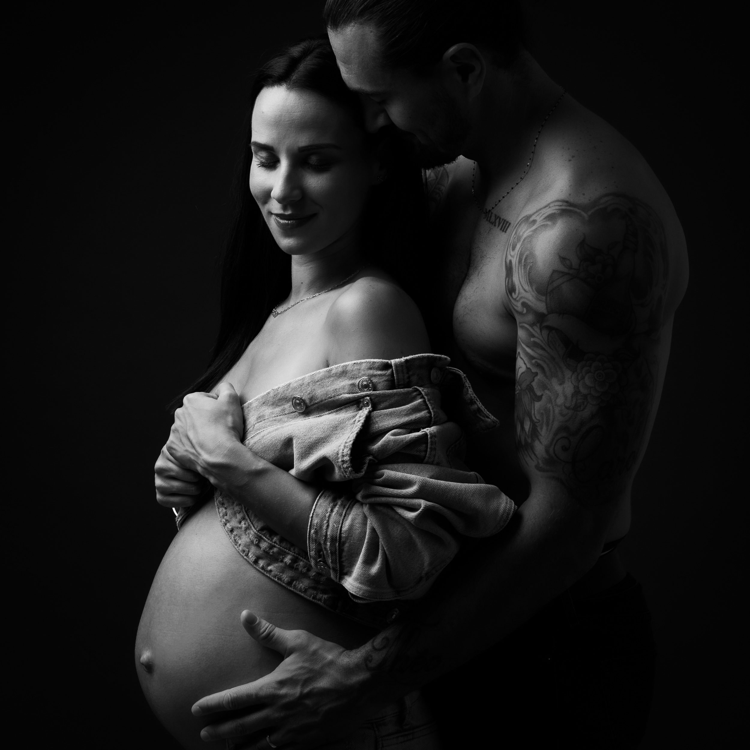 9 mois  Une dernière séance photo de grossesse en studio
